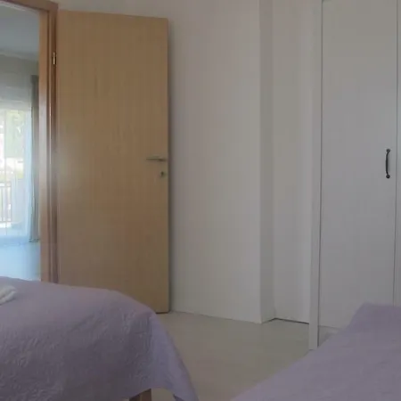 Magi House With Pool * Podstrana