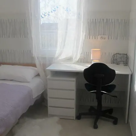 Magi House With Pool * Podstrana