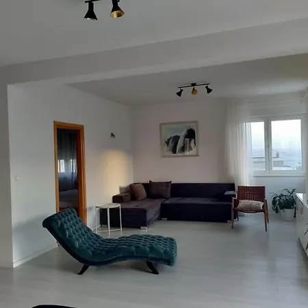 Magi House With Pool Apartment *