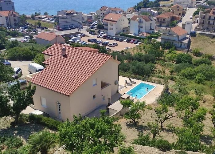 Magi House With Pool Daire *